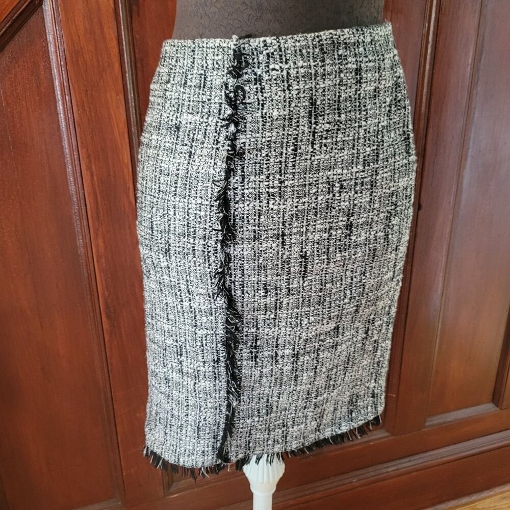 New York & Company Womens Tweed Pencil Skirt Black/White Fringe Trim Size 2